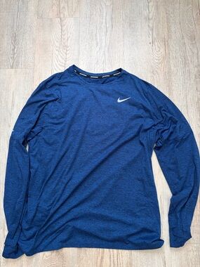 Nike Men’s Element Long-Sleeve Running Shirt -Blue